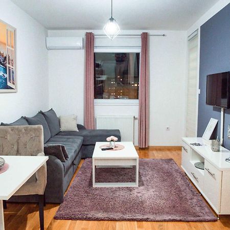 Apartman Royal 2 Doboj Buitenkant foto
