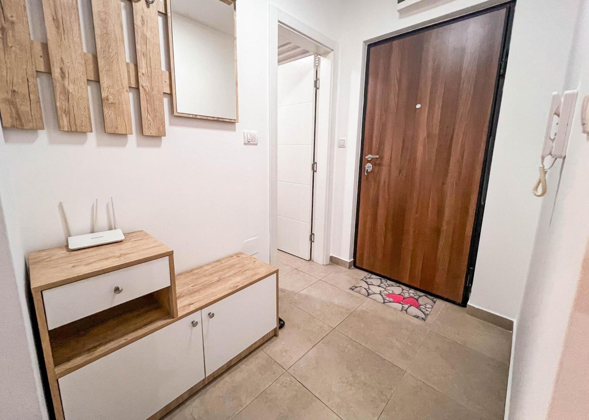 Apartman Royal 2 Doboj Buitenkant foto