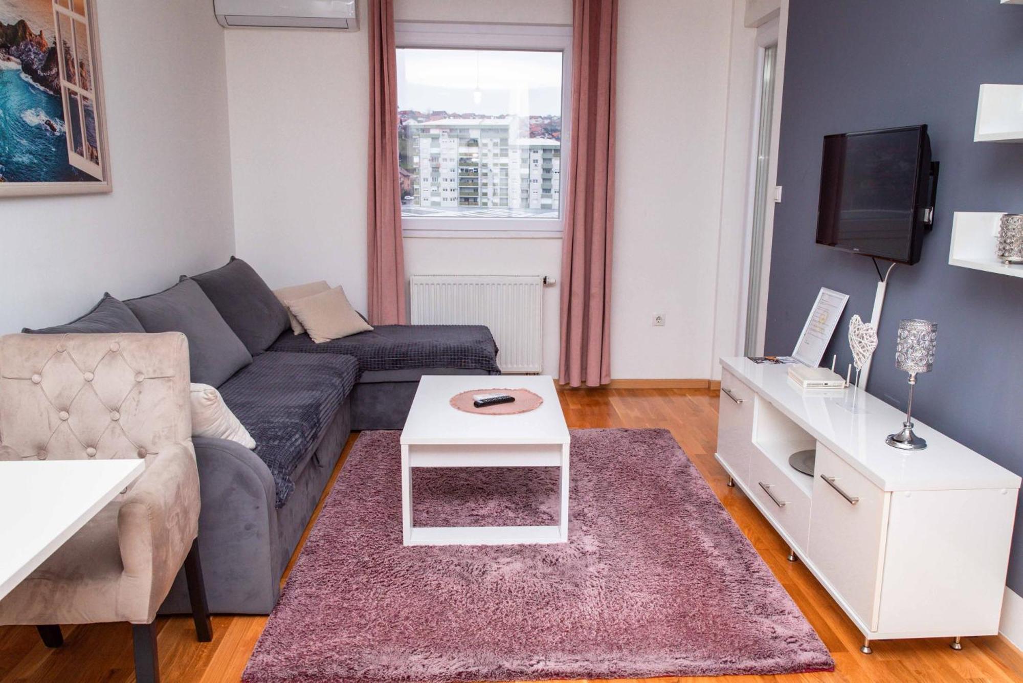 Apartman Royal 2 Doboj Buitenkant foto